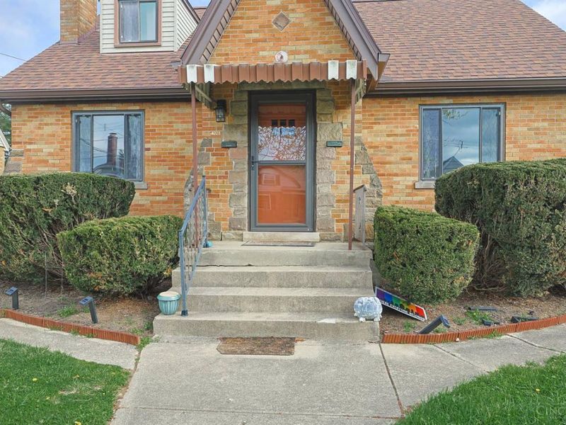 4228 Homelawn Avenue, Green Township, OH 45211 Photo 3