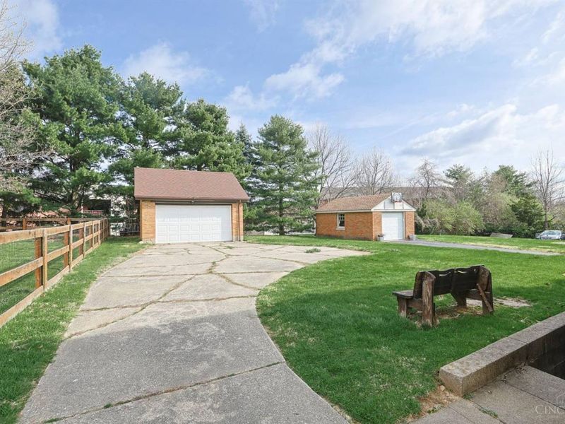 4228 Homelawn Avenue, Green Township, OH 45211 Photo 32