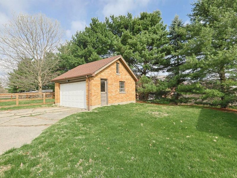 4228 Homelawn Avenue, Green Township, OH 45211 Photo 33