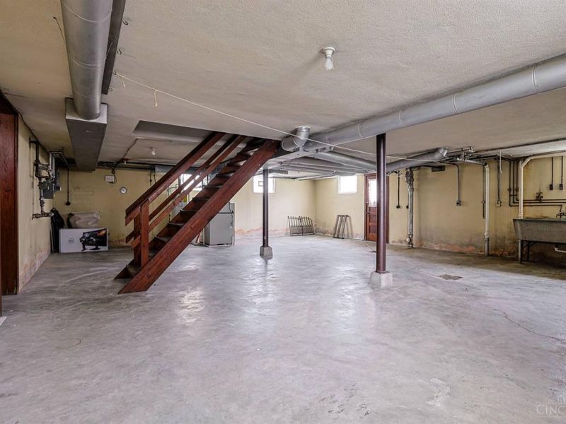 4228 Homelawn Avenue, Green Township, OH 45211 Photo 35