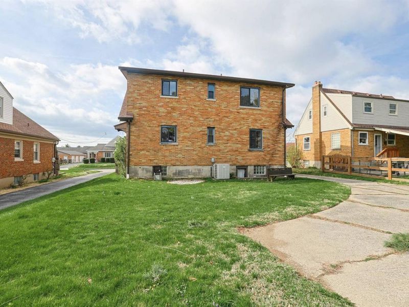 4228 Homelawn Avenue, Green Township, OH 45211 Photo 40