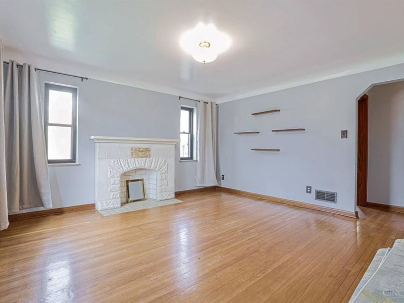 4228 Homelawn Avenue, Green Township, OH 45211 Photo 7