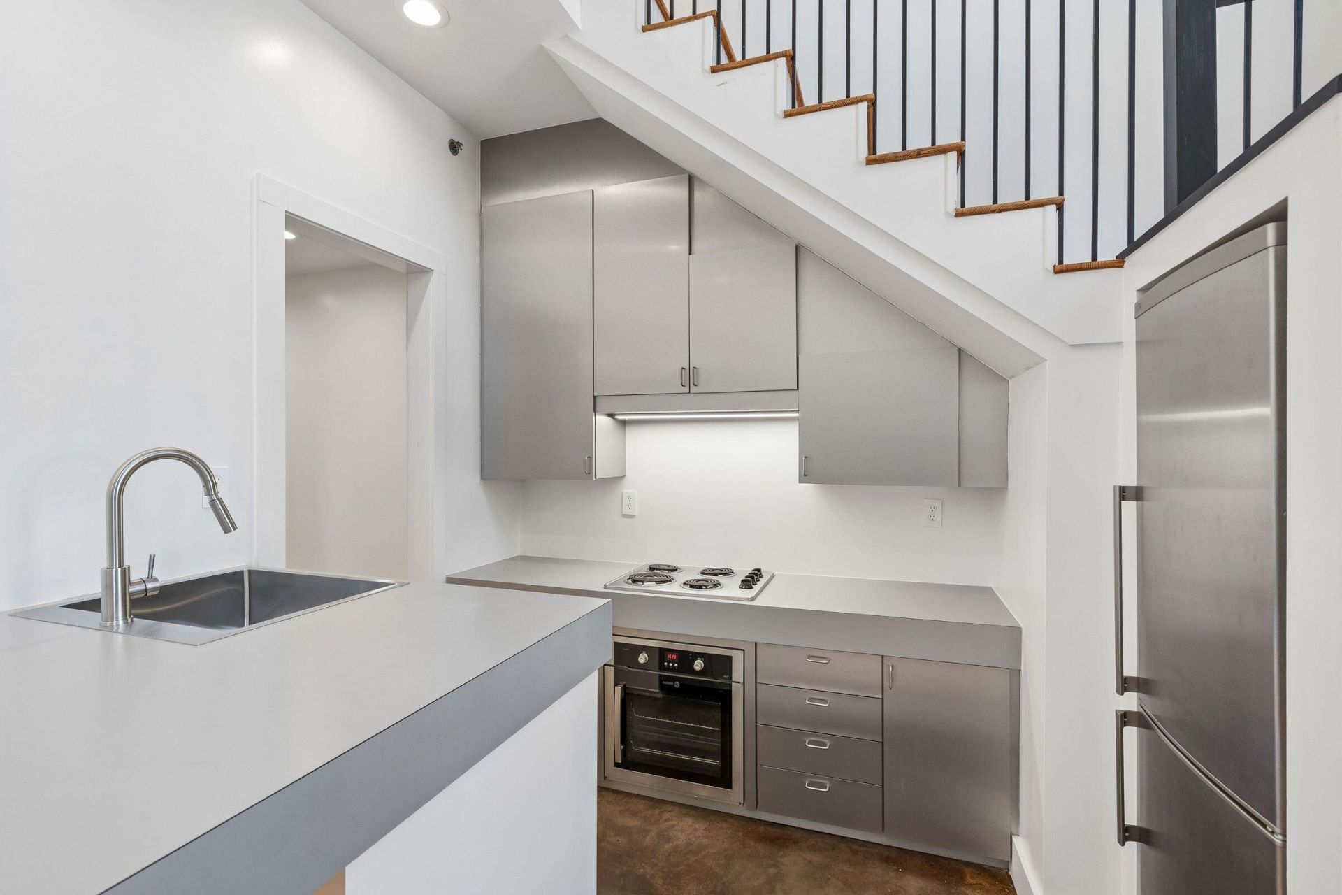 2 Francis Street Photo 12