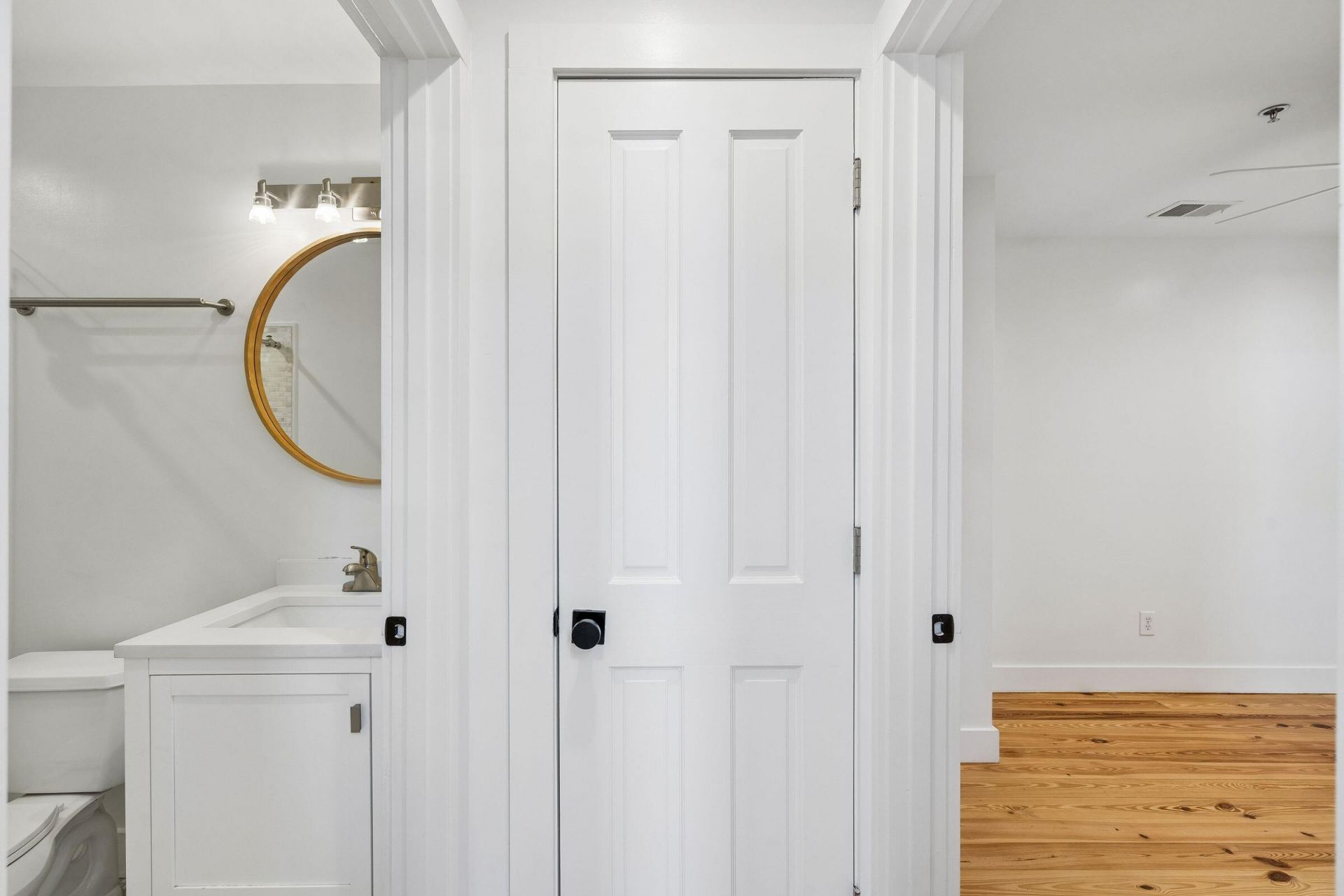 2 Francis Street Photo 18