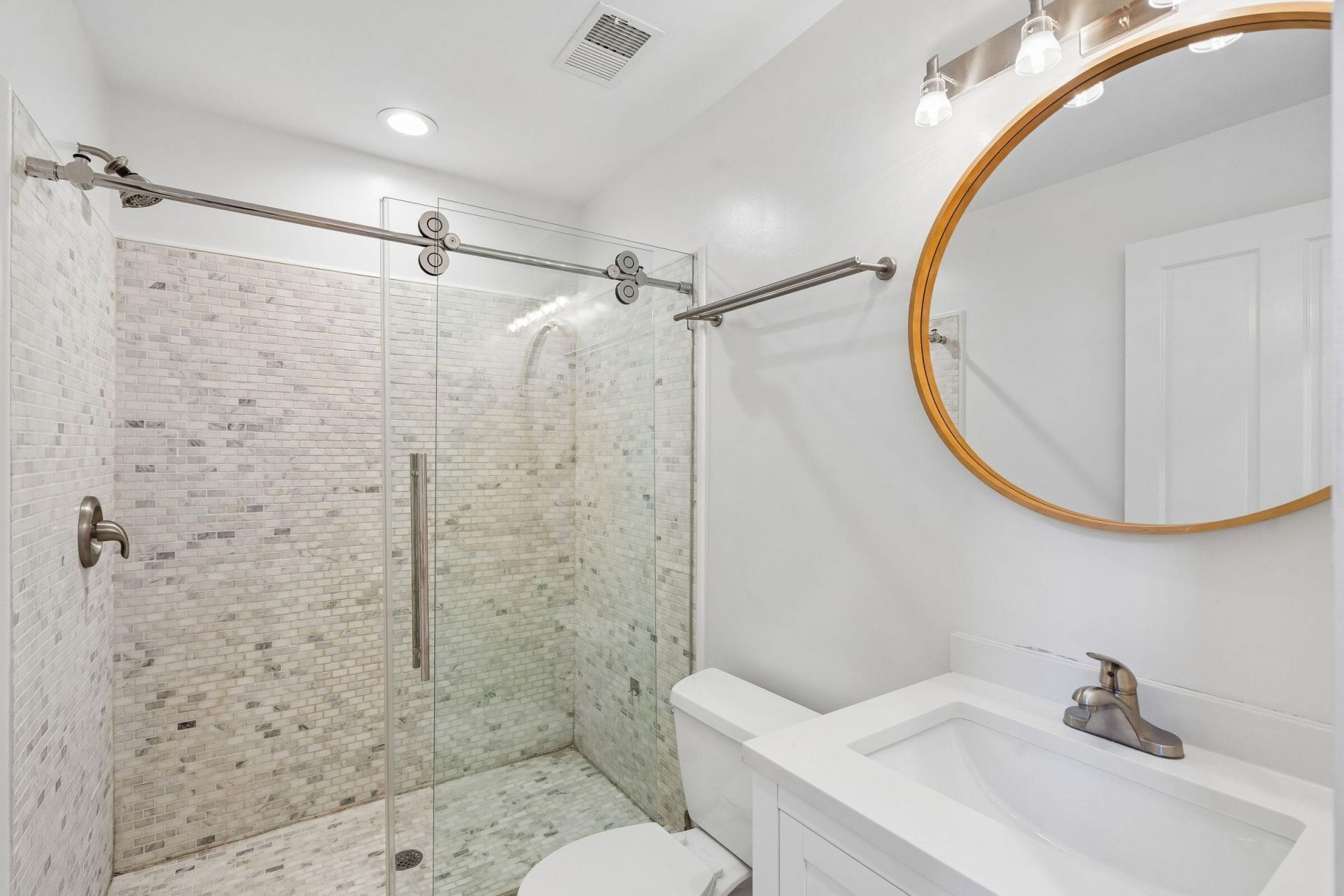 2 Francis Street Photo 20