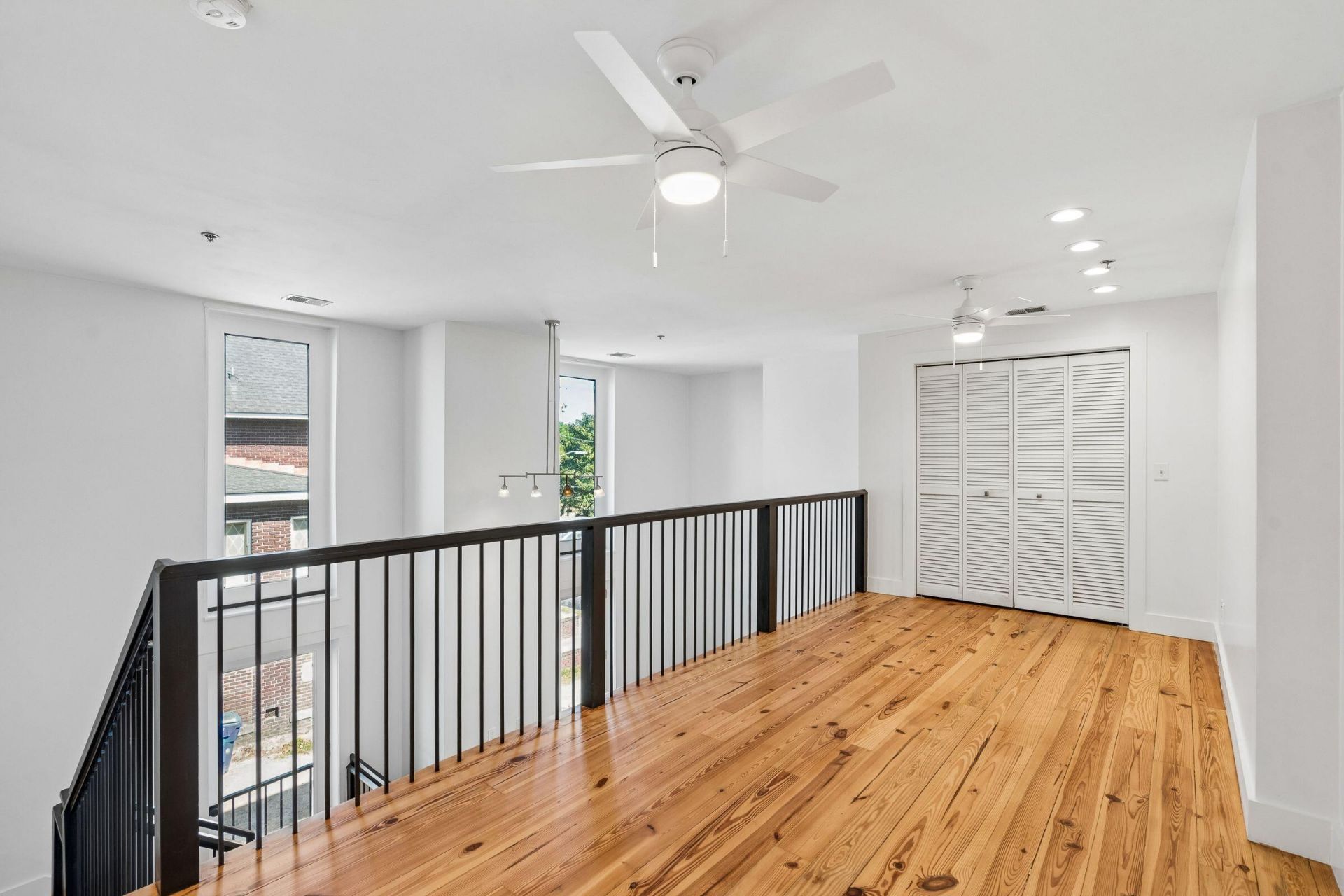 2 Francis Street Photo 23