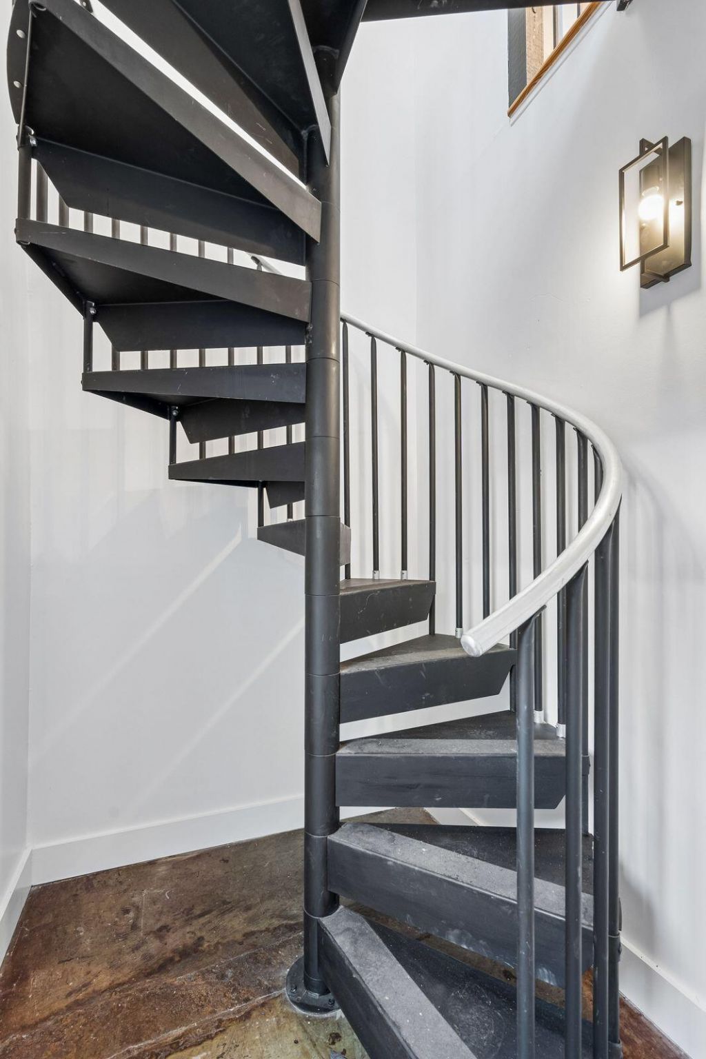 2 Francis Street Photo 33