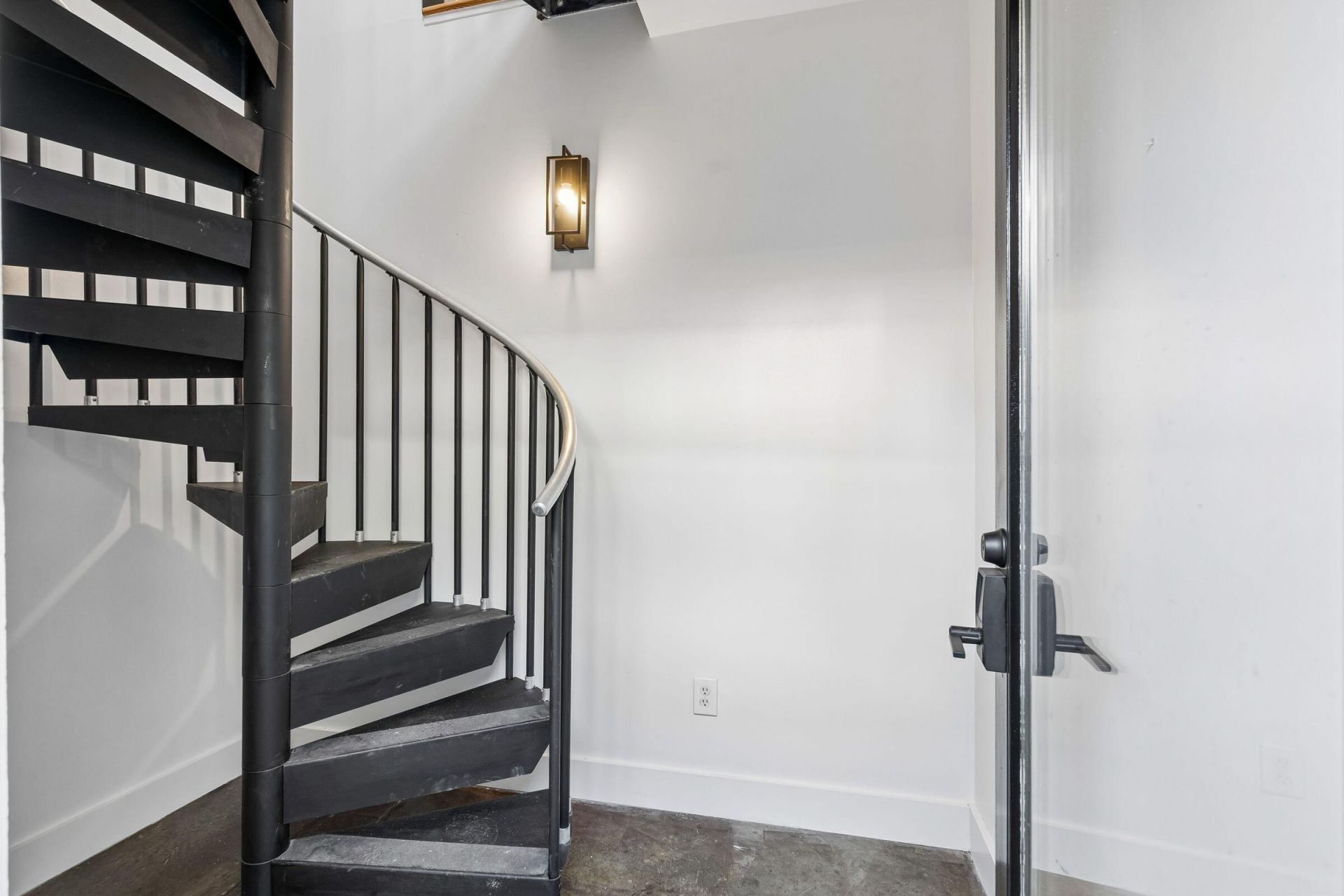 2 Francis Street Photo 35