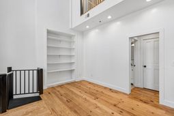 2 Francis Street photo 4