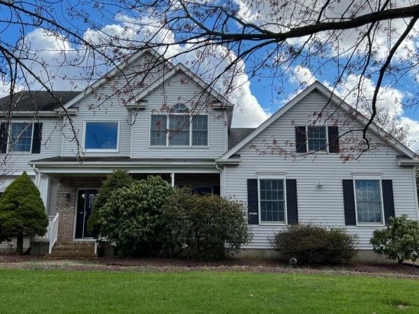 9 Collins Dr, Hillsborough, NJ 08844