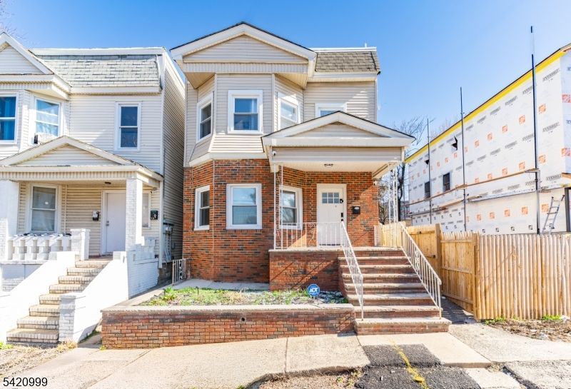 204 19th Ave, Irvington, NJ 07111 Main Photo