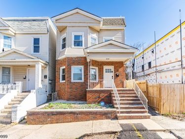 204 19Th Ave, Irvington, NJ 07111