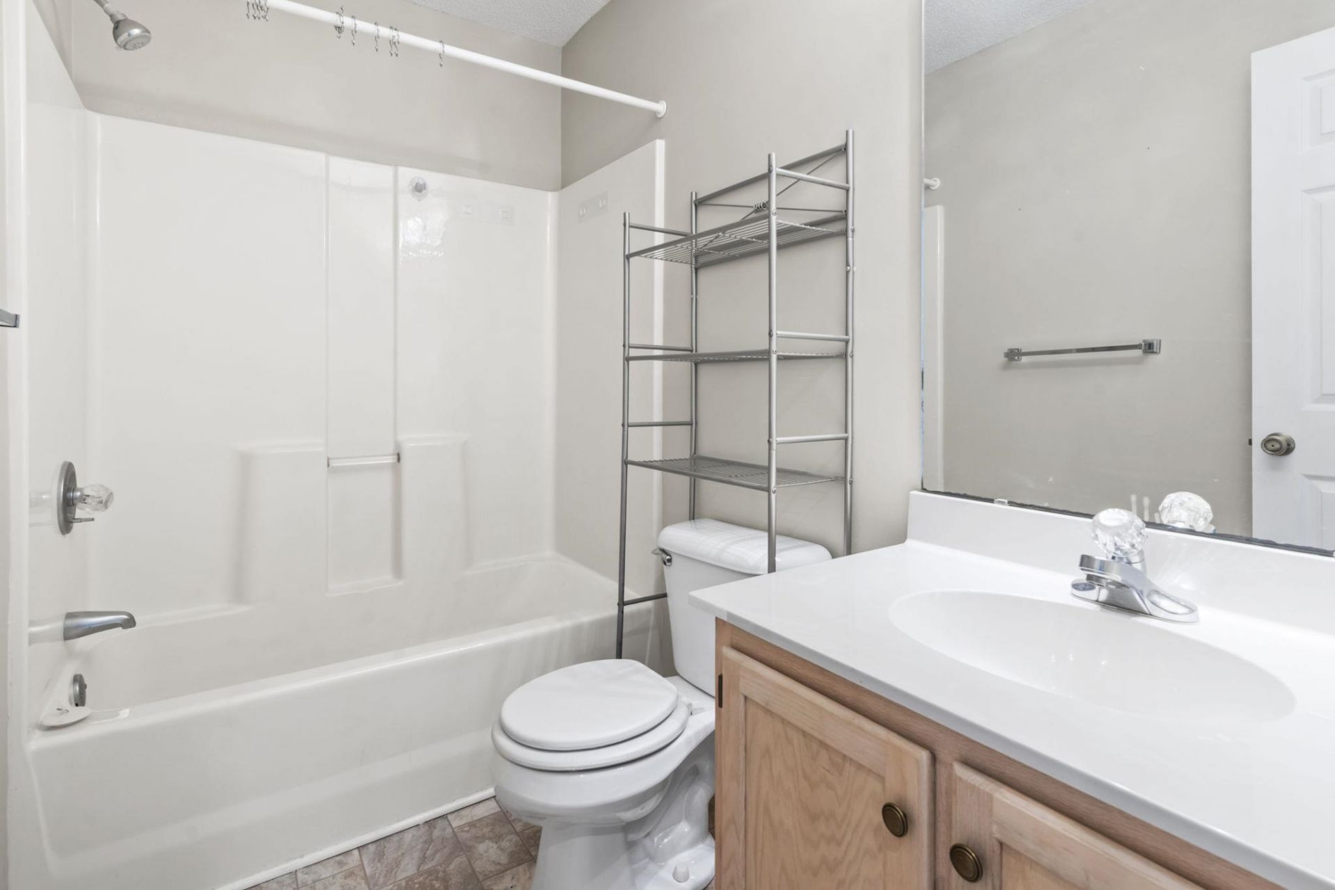 4622 Greenbriar Dr. Photo 11