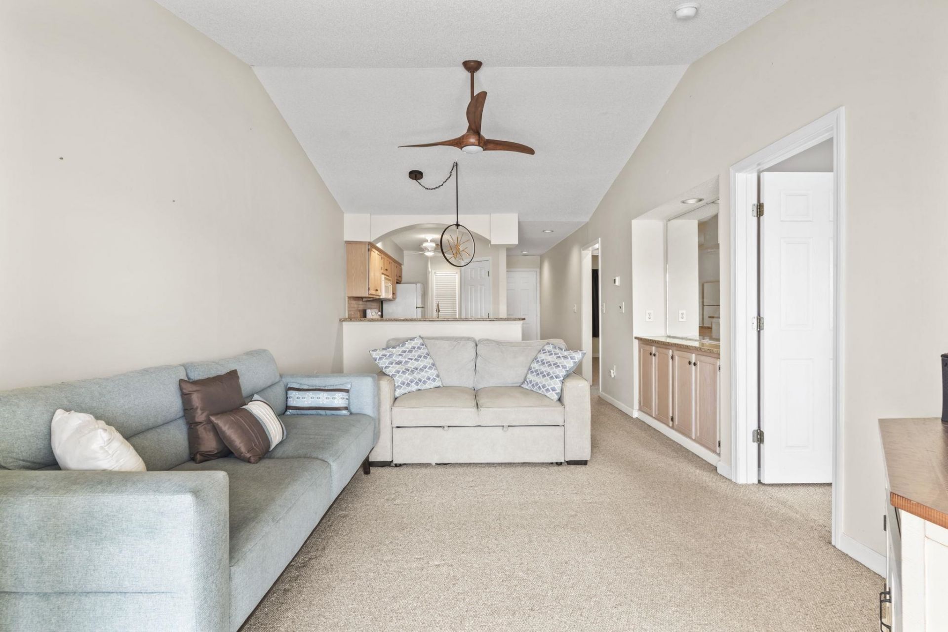 4622 Greenbriar Dr. Photo 34