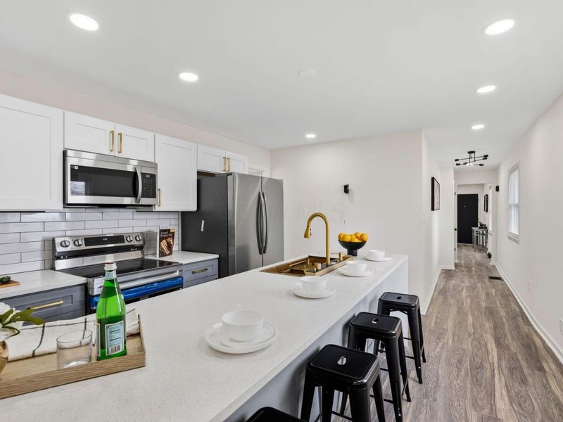 3077 Pontiac Street, Columbus, OH 43224 Photo 2