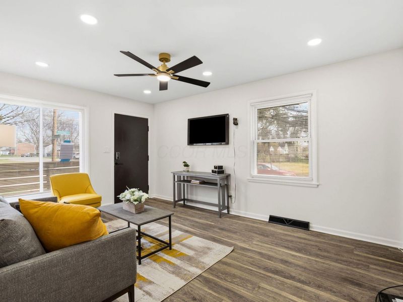 3077 Pontiac Street, Columbus, OH 43224 Photo 7