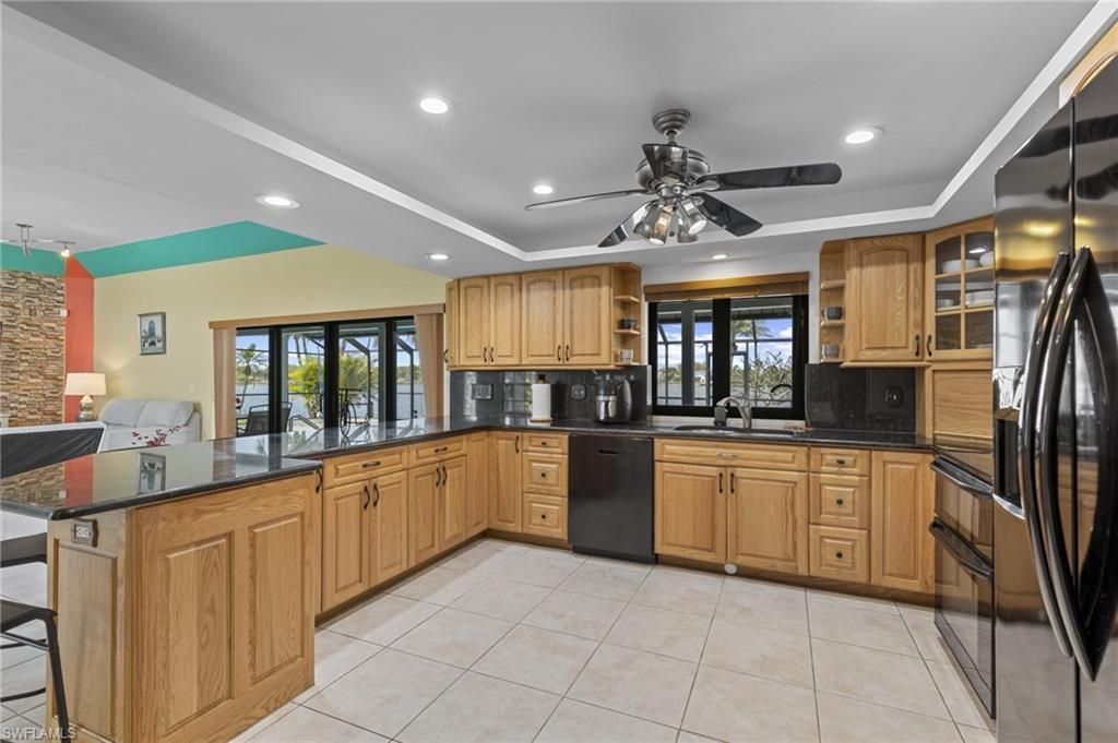 313 SE 6th St, Cape Coral, FL 33990 Photo