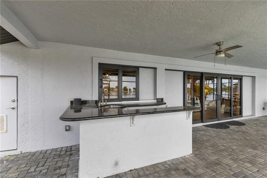 313 SE 6th St, Cape Coral, FL 33990 Photo