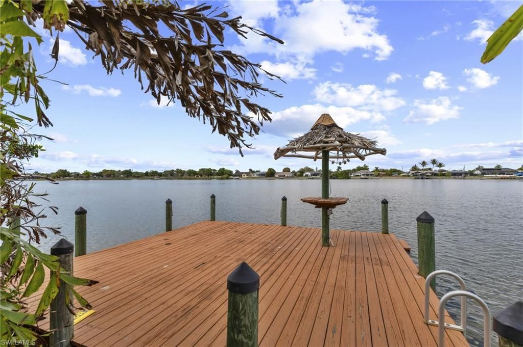 313 SE 6th St, Cape Coral, FL 33990 Photo
