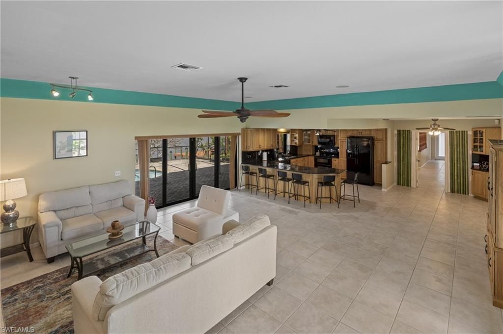 313 SE 6th St, Cape Coral, FL 33990 Photo