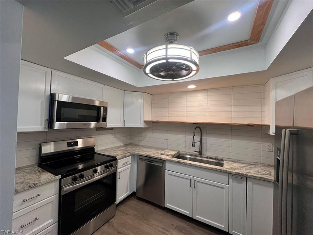 3906 SE 11th Pl , Unit 606, Cape Coral, FL 33904 Photo