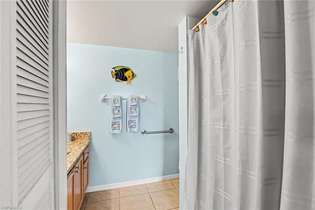 9652 Windsor Gardens Ln, Unit 203, Fort Myers, FL 33919 Photo