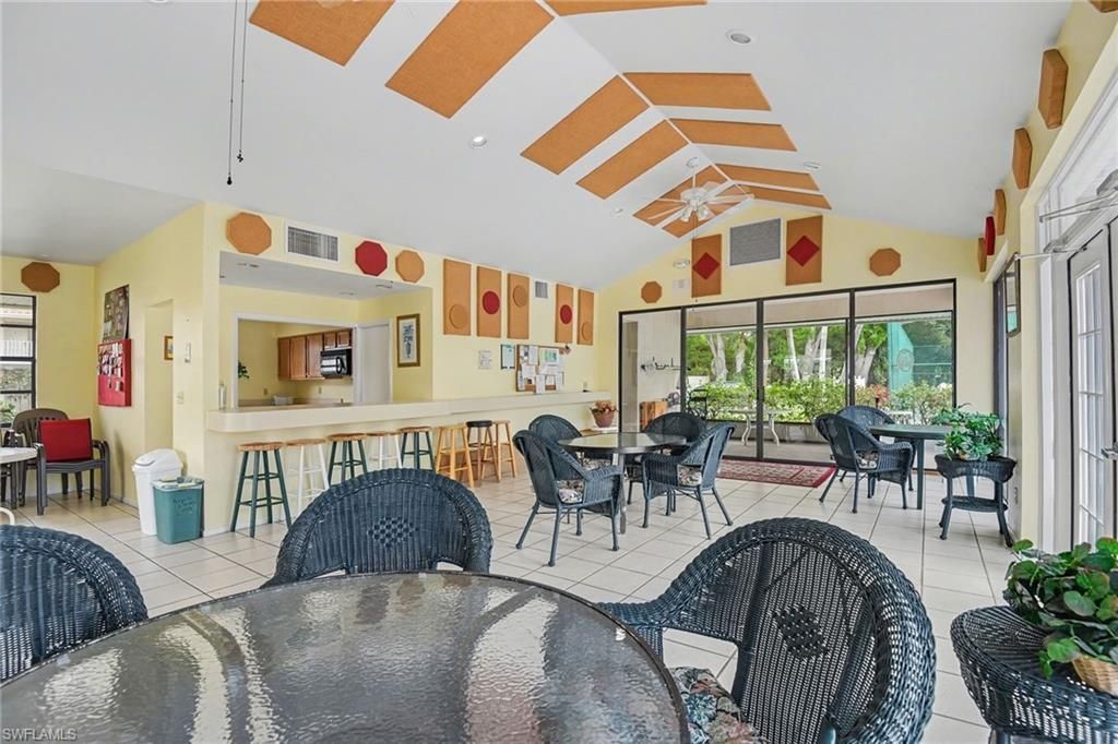 9652 Windsor Gardens Ln, Unit 203, Fort Myers, FL 33919 Photo