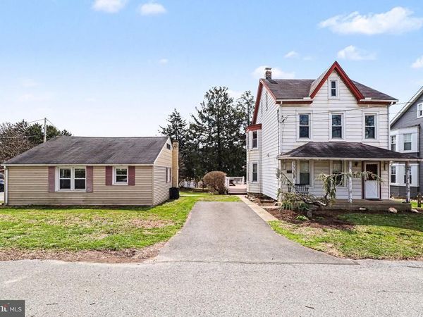 345 E WALNUT STREET, MARIETTA, PA 17547