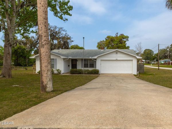 484 N Ridgewood Avenue, Ormond Beach, FL 32174