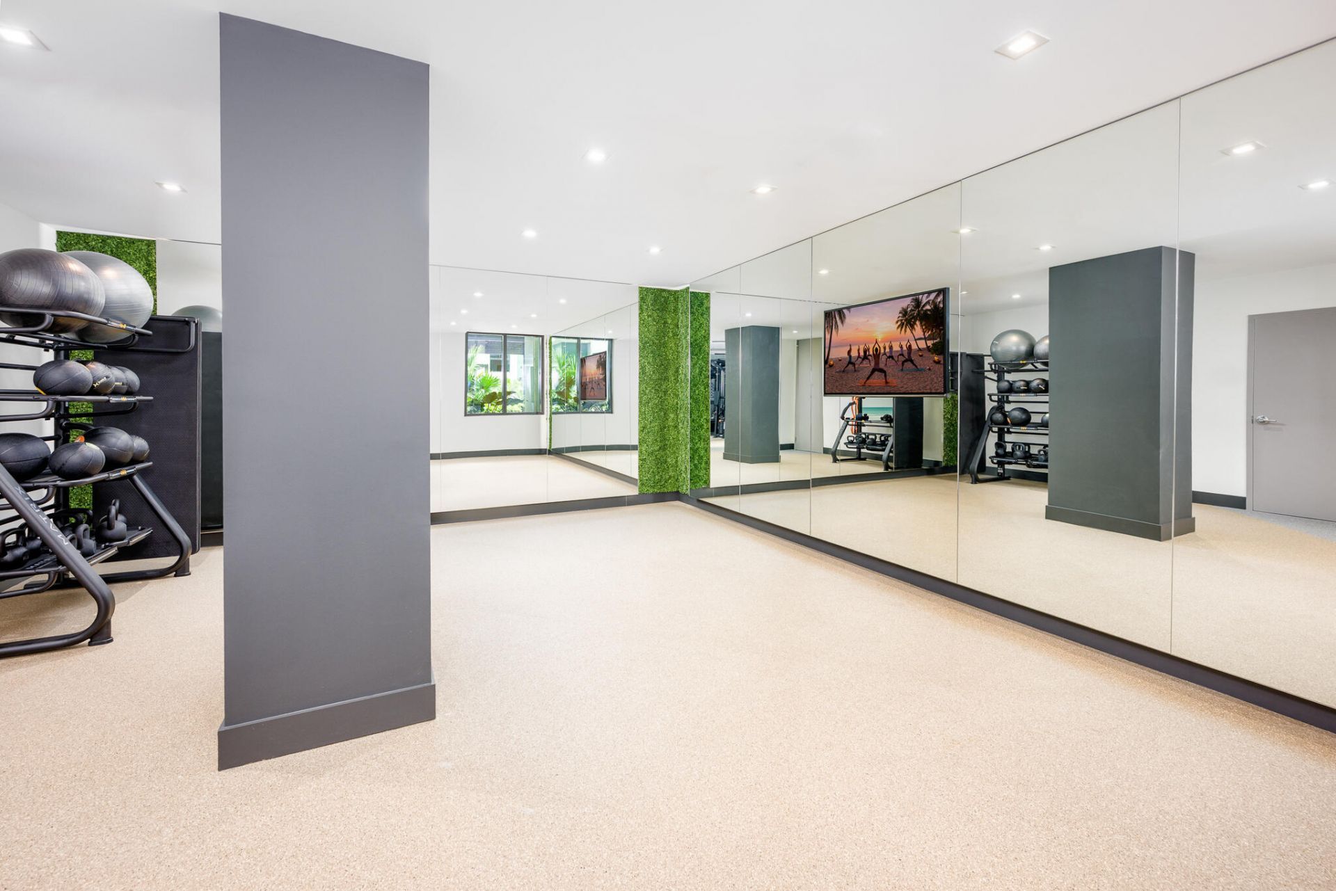 450 SW 5th Street, Unit 608, Miami, FL 33130 Photo