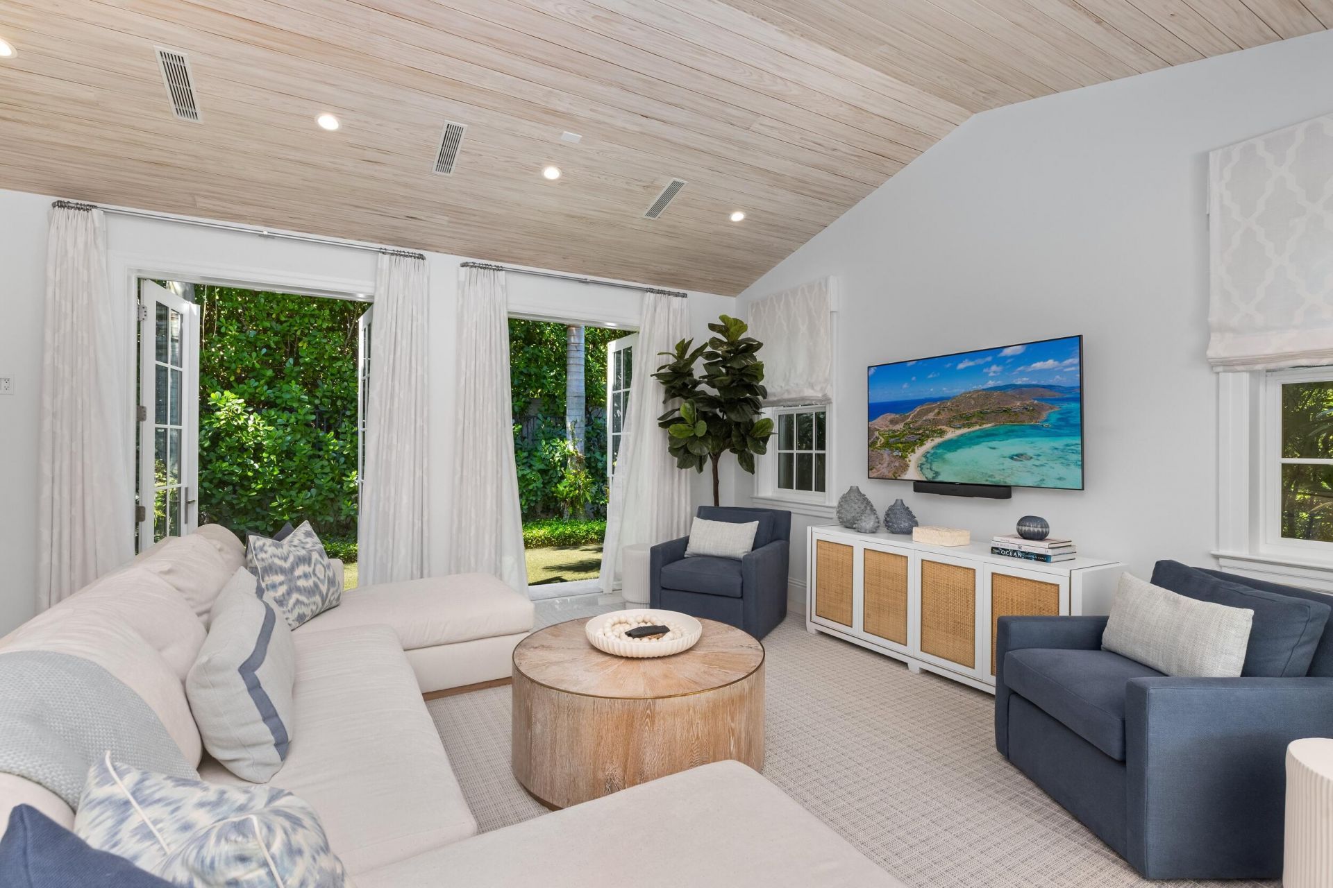 211 Ocean Terrace, Palm Beach, FL 33480 Photo