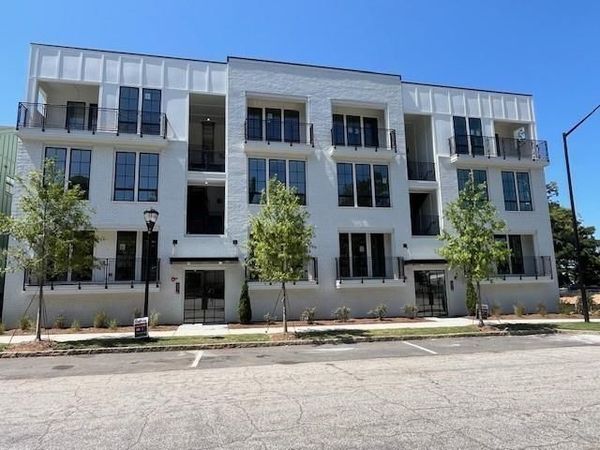 991 Bibbs Circle NW, Unit 21, Atlanta, GA 30318