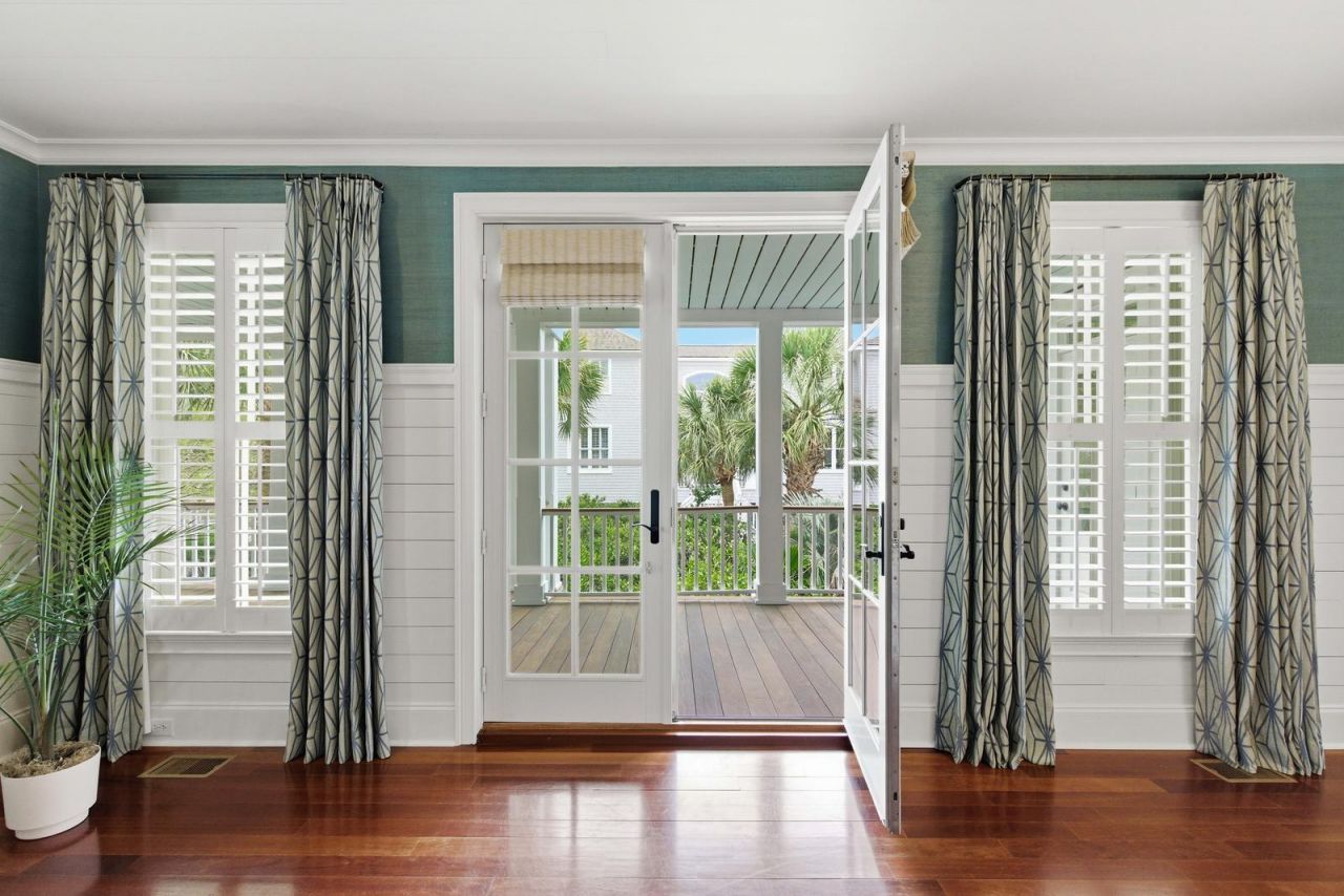 2871 Ion Avenue Photo 21