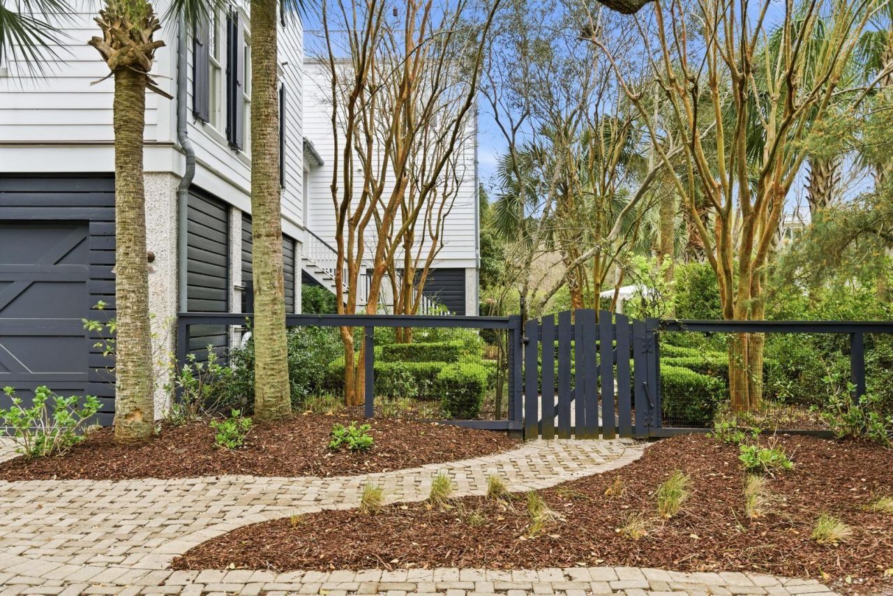 2871 Ion Avenue Photo 54