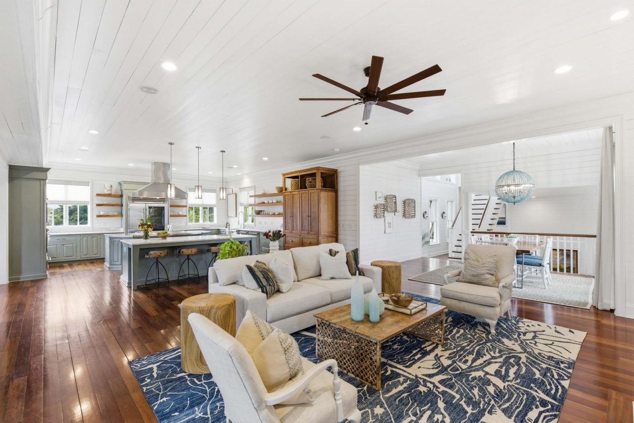 2871 Ion Avenue Photo 8