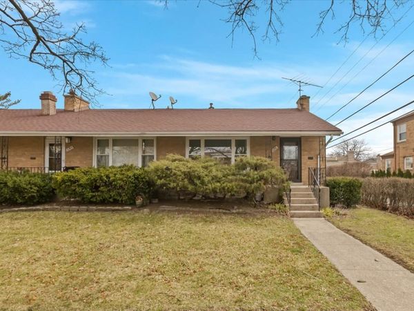 6745 N Saint Louis Avenue , Lincolnwood, IL 60712