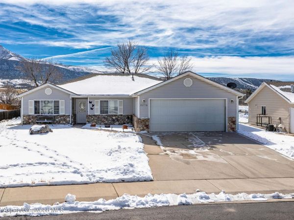 256 Cliff View Circle, Parachute, CO 81635