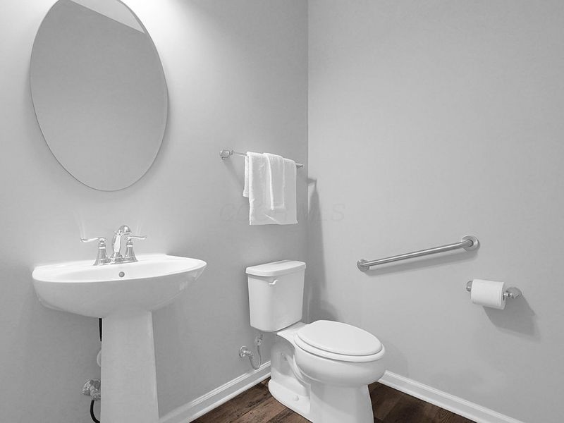 8239 Woodland Creek Court, Blacklick, OH 43004 Photo 9