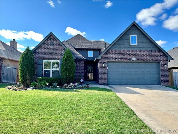 1419 W Boston Place, Broken Arrow, OK 74012