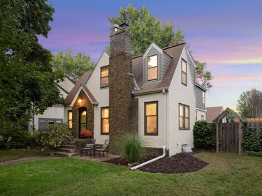 5615 12th Avenue S, Minneapolis, MN 55417