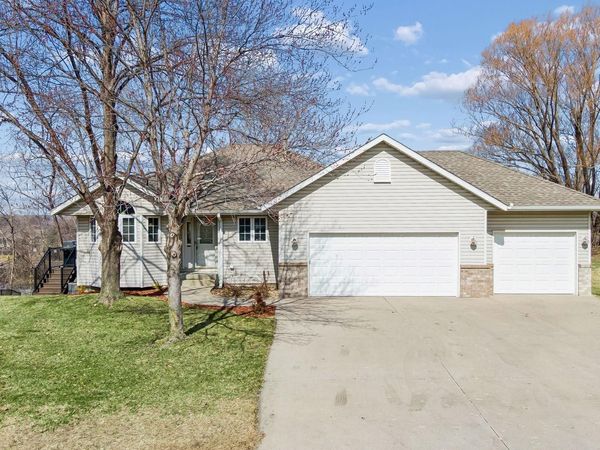 14026 Bluebird Trail NE, Prior Lake, MN 55372