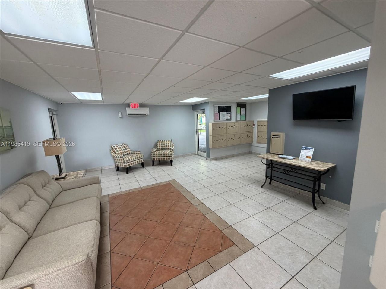 1000 NE 14th Ave, Unit 201, Hallandale Beach, FL 33009 Photo