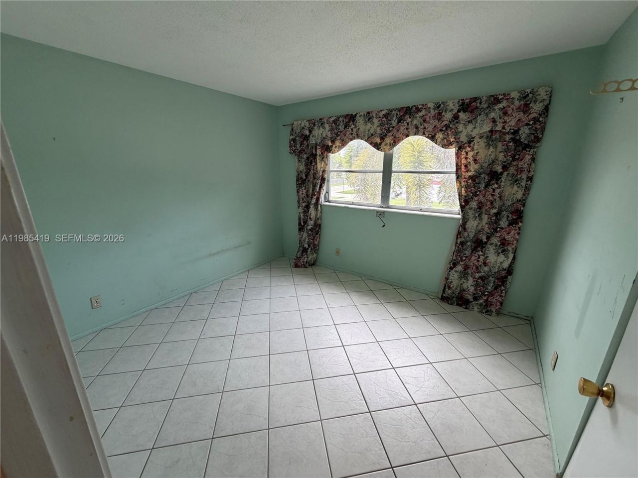 1000 NE 14th Ave, Unit 201, Hallandale Beach, FL 33009 Photo