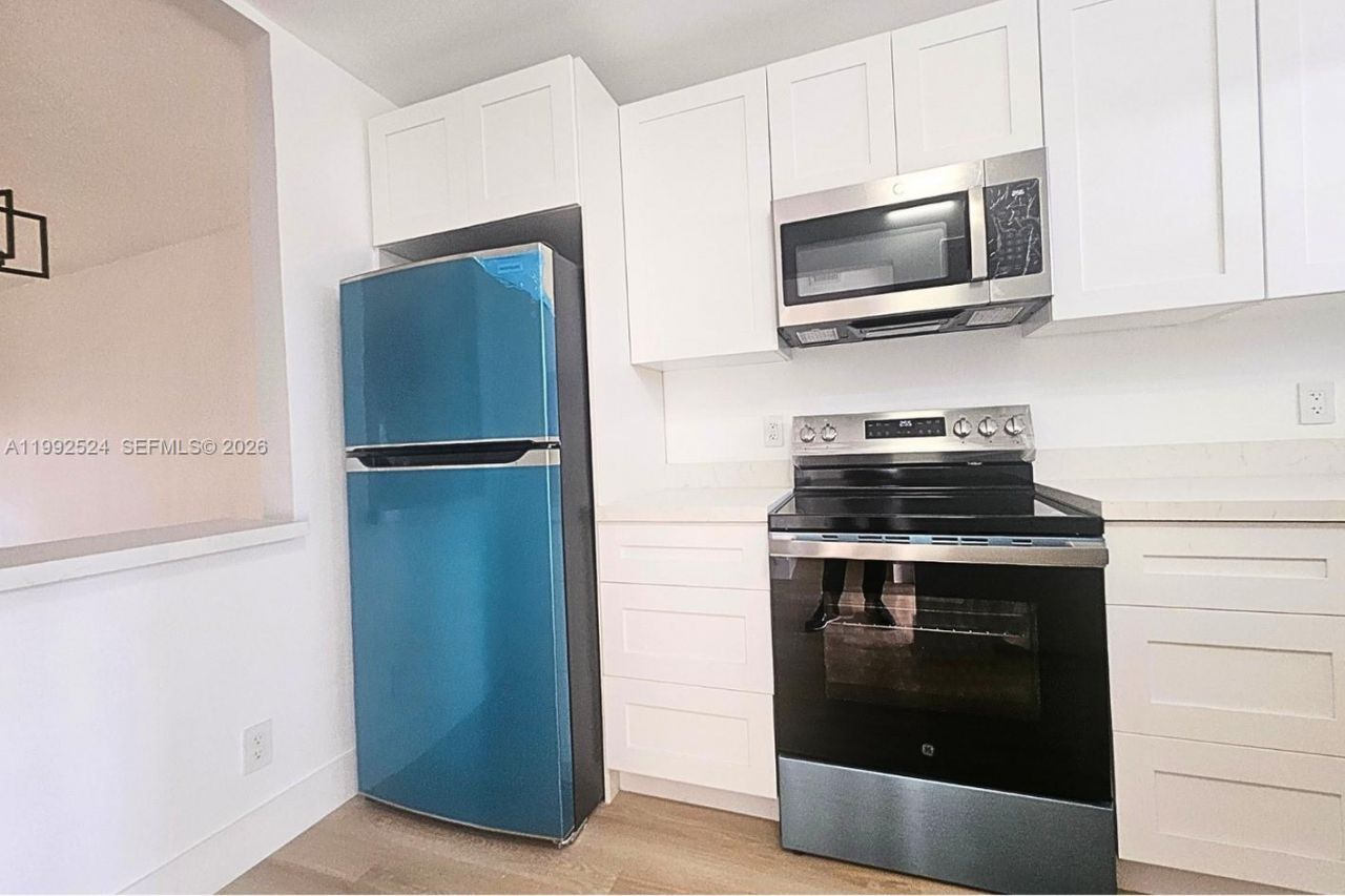 333 NW 17th Ct, Unit 203B, Fort Lauderdale, FL 33311 Photo
