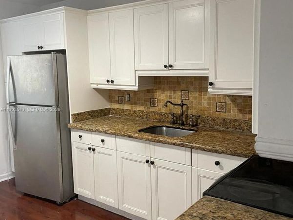 222 SW 1st St , Unit H-5, Pompano Beach, FL 33060