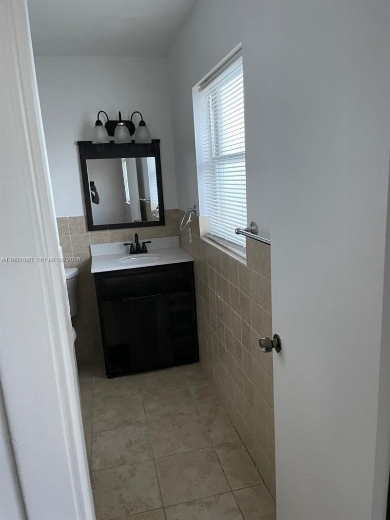 222 SW 1st St , Unit H-5, Pompano Beach, FL 33060 Photo