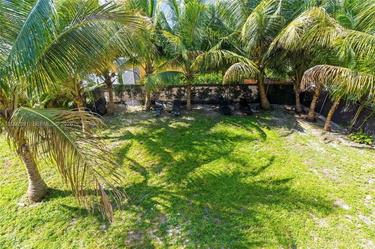 212 NW 11th St, Miami, FL 33136 Photo