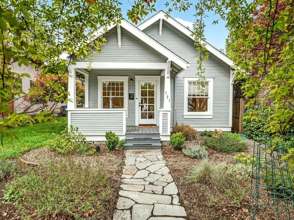 131 4th Street, Ashland, OR 97520
