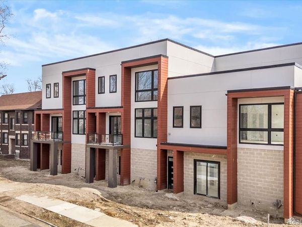 8744 SECOND Avenue, Detroit, MI 48202