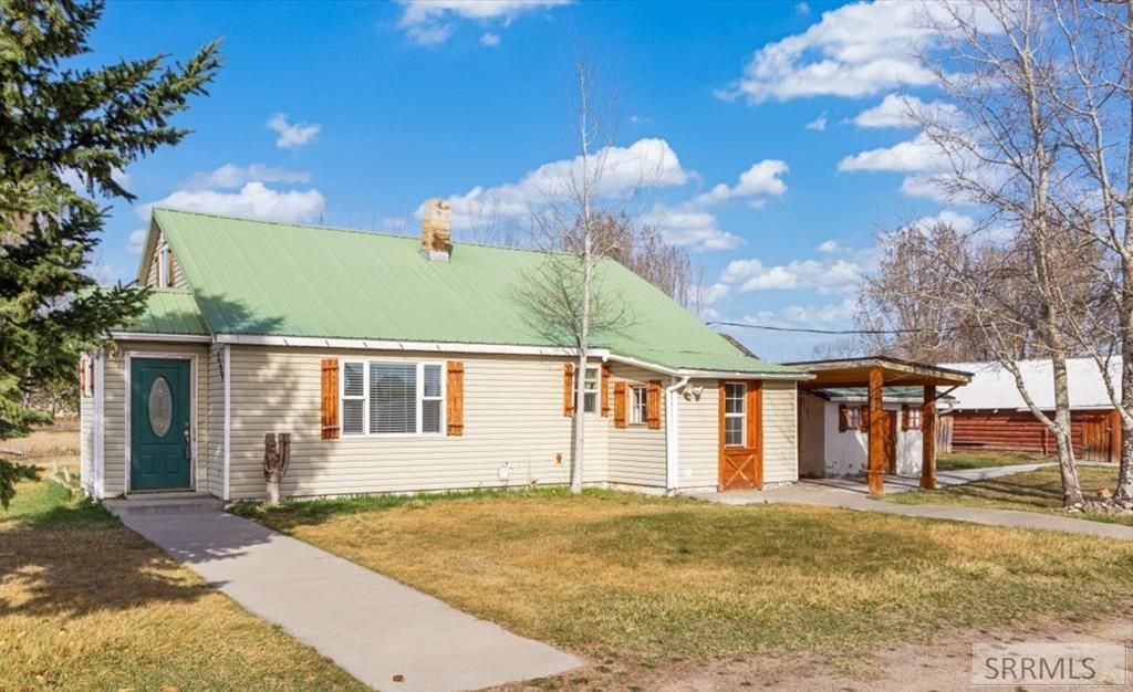 3384 W 6800 S, Rexburg, ID 83440 Main Photo